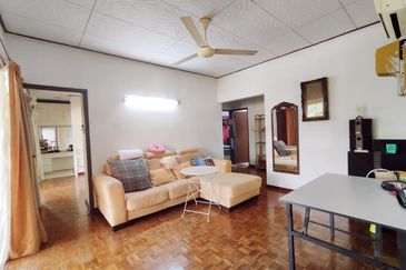 50% Discount Cheapest 4 Storey Bungalow House Taman Duta KL