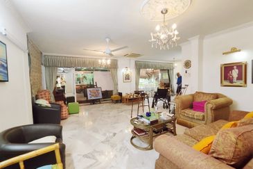 50% Discount Cheapest 4 Storey Bungalow House Taman Duta KL