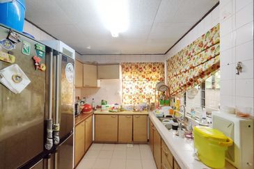 50% Discount Cheapest 4 Storey Bungalow House Taman Duta KL