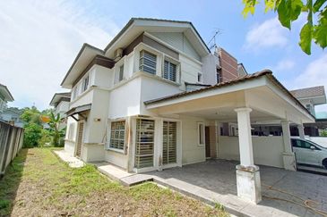 Taman Tasik Semenyih (Lake Residence)