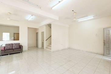 Taman Tasik Semenyih (Lake Residence)