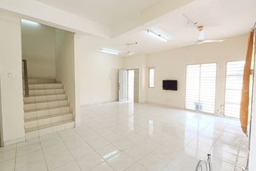 Taman Tasik Semenyih (Lake Residence)