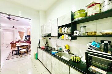 Cradleton @ Eco Majestic