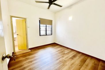 Facing Open Double Storey Mutiara Damansara Petaling Jaya for sale