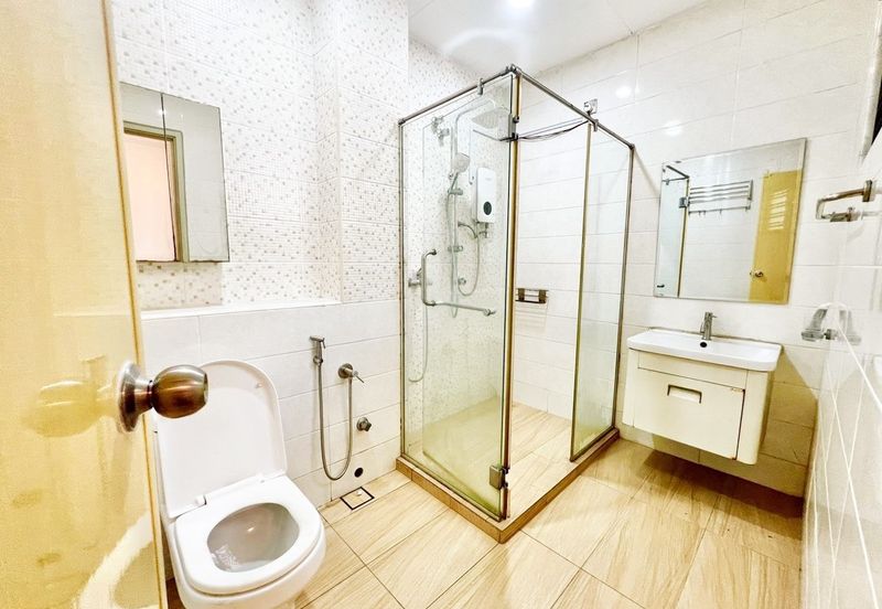 Facing Open Double Storey Mutiara Damansara Petaling Jaya for sale