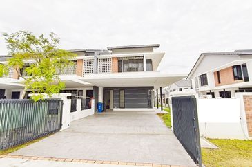 Elmina Green Three @ City of Elmina