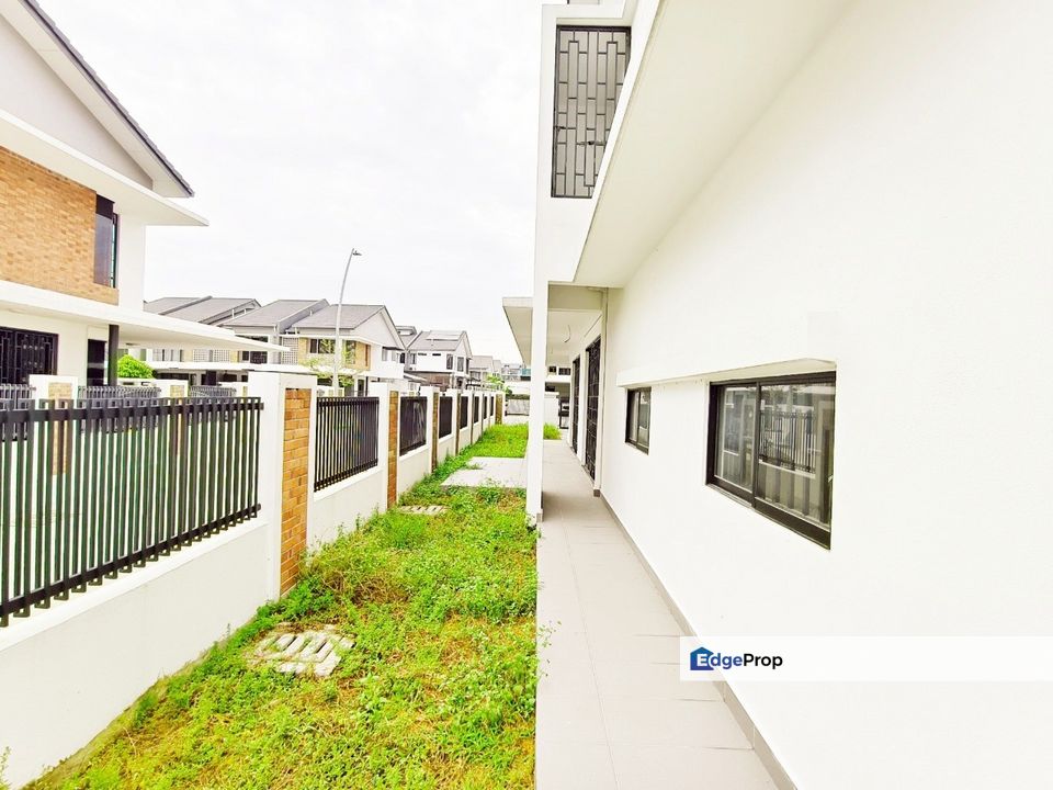 End Lot Double Storey House Elmina Green 3 Elmina West for sale, Selangor, Sungai Buloh