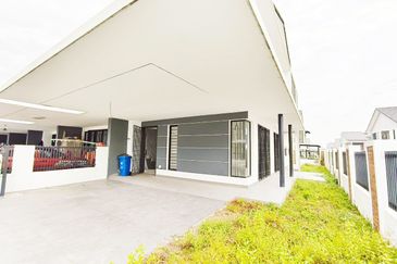 Elmina Green Three @ City of Elmina