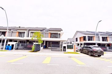 Elmina Green Three @ City of Elmina