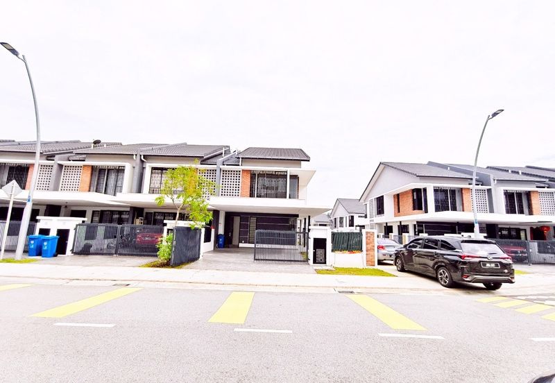 Elmina Green Three @ City of Elmina