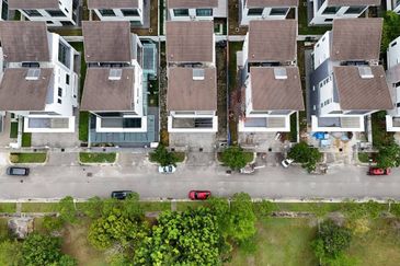 3 Storey Bungalow One Alam Jaya Residences Puncak Alam FOR SALE