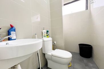 3 Storey Bungalow One Alam Jaya Residences Puncak Alam FOR SALE