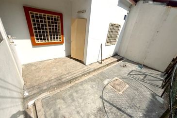 Jalan SP 4 @ Bandar Saujana Putra