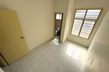 Jalan SP 4 @ Bandar Saujana Putra