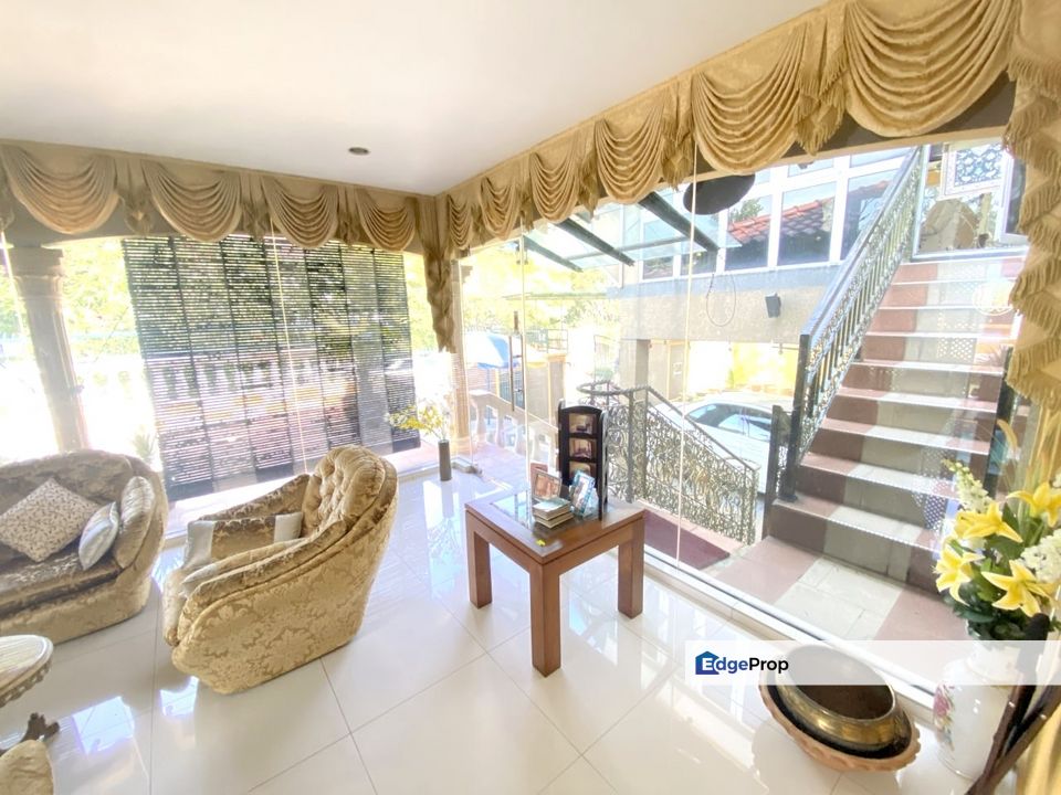 Facing Open 2.5 Storey Bungalow Seksyen 16 Petaling Jaya for sale, Selangor, Petaling Jaya