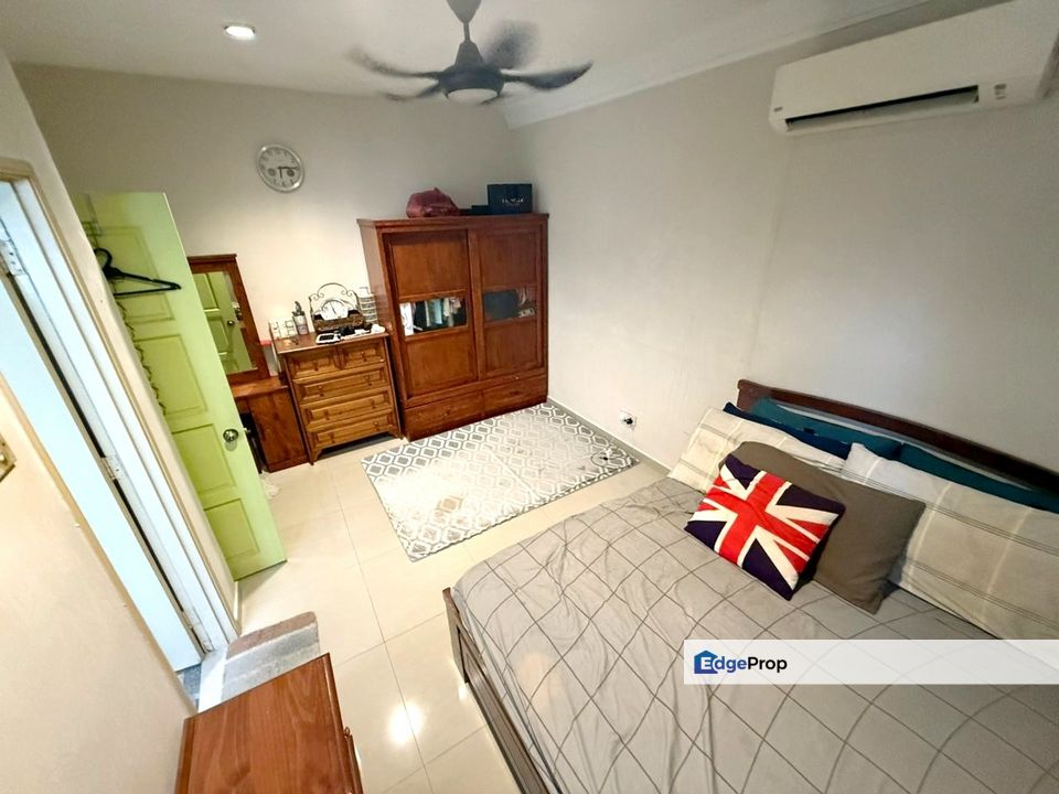 Renovate Townhouse Duplex Unit Sri Mahligai Shah Alam 4R3B3CP for sale, Selangor, Shah Alam