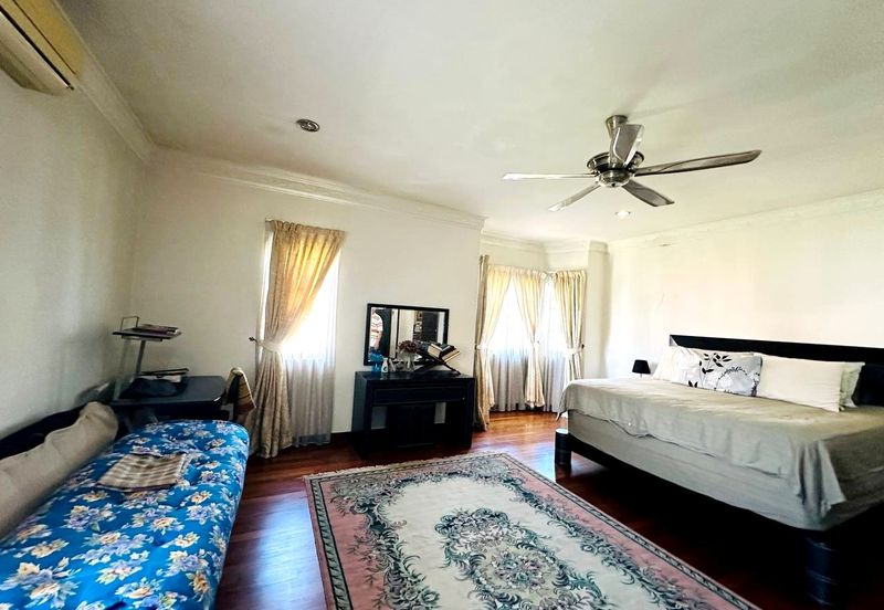 Seksyen 8, Kota Damansara