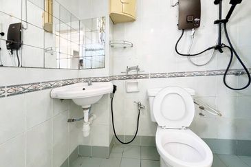 Renovated Double Storey Jalan Nova Subang Bestari FOR SALE