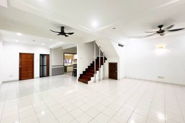 Renovated Double Storey Jalan Nova Subang Bestari FOR SALE