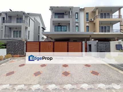 Renovated 3 Storey Semi D, Taman Saujana Suria, Kajang, Selangor, Kajang