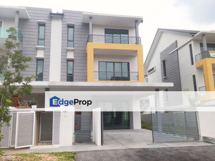 Gated & Guarded Semi D Tripper Storey Well Maintained Suajana Suria Mutiara Height Kajang, Selangor, Kajang