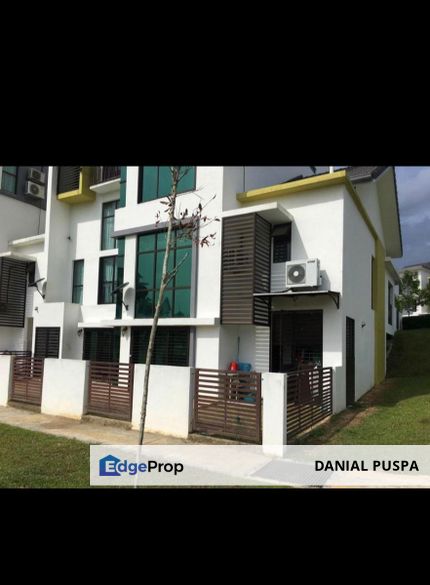 2 Storey Renovated Townhouse Kota Seriemas Bandar Baru Nilai , Negeri Sembilan, Nilai