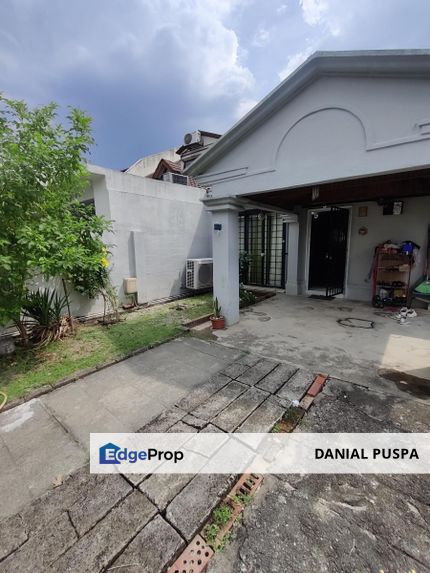 1.5 Storey Freehold Terrace House in USJ 2 [Newly painted, Move In Condition], Selangor, USJ