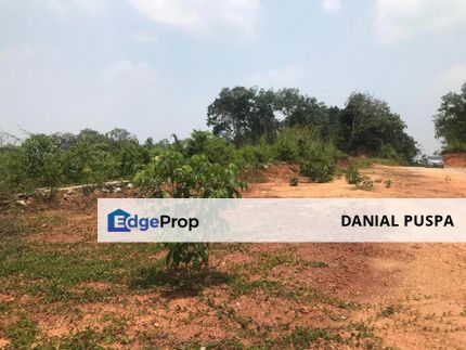 Agricultural Land, Freehold, Non-Bumi Lot,Land With Road Access And Surrounded By Lot Houses, Selangor, Semenyih