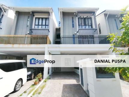 Double Storey Cresent Park Townvilla Bandar Bukit Mahkota Bangi, Selangor, Bangi