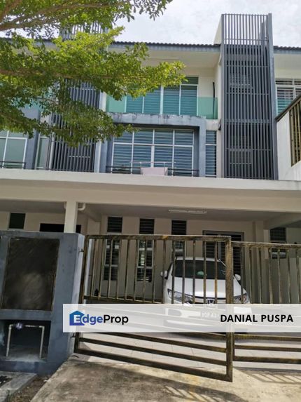 NICE UNIT ⭐️ 3 Storey Bangi Avenue, Kajang, Selangor, Bangi