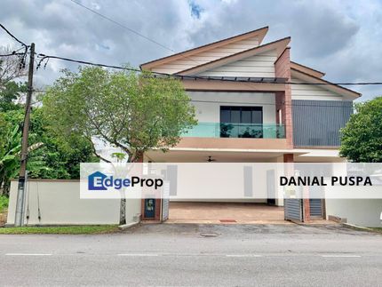 [FREEHOLD RENOVATED] 3-Storey Bungalow, Taman Bukit Meringin, Kajang, Selangor, Kajang