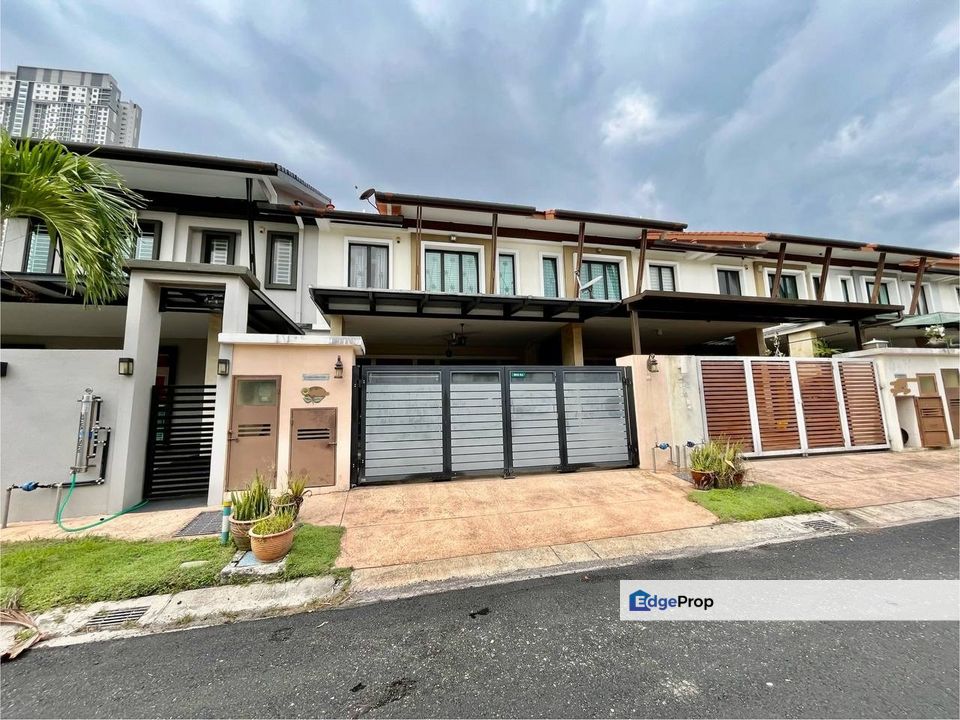 [RENOVATED FULLY FURNISHED Double Storey House At Puchong For Sale