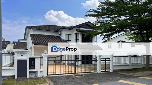 Refurbished and Rare Bungalow at Saujana Villa, Kajang, Selangor, Kajang