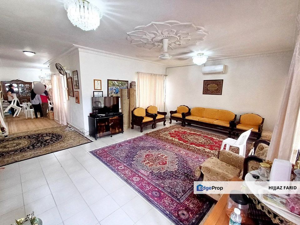 Big Land , Well Maintained 2 Storey Bungalow at Taman Tun Dr Ismail, KL, Kuala Lumpur, Taman Tun Dr Ismail