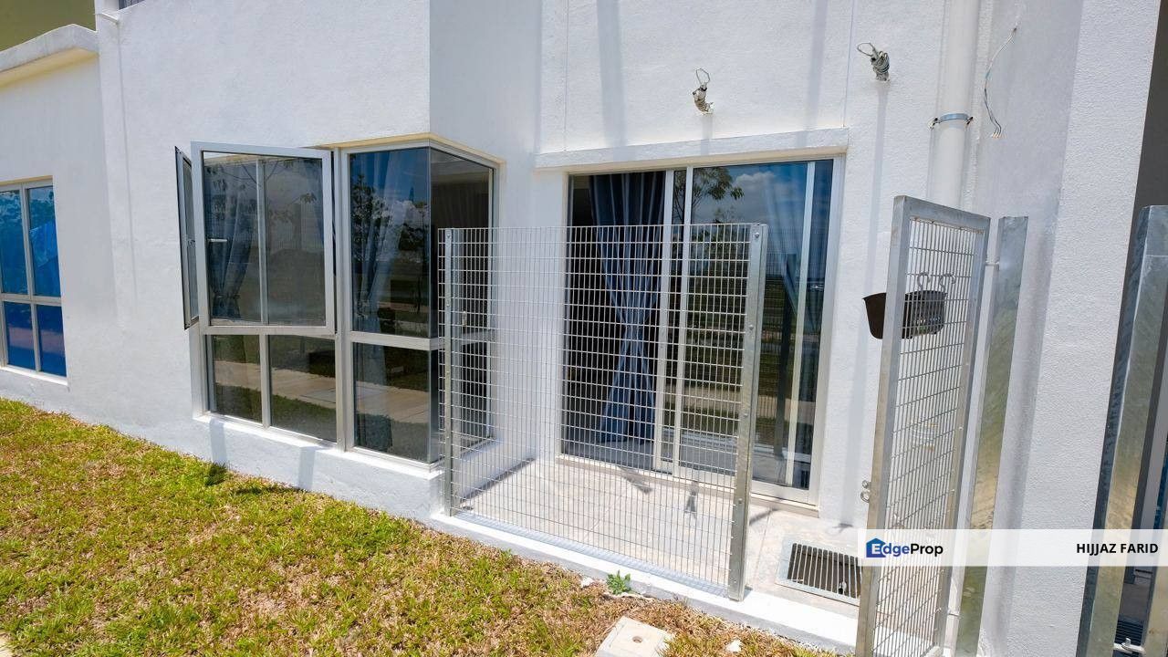 Partially Furnished , Lake View 2 Storey Terrace at Casa Wood Cybersouth, Selangor, Dengkil