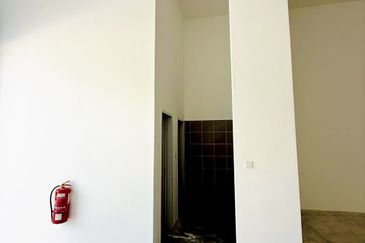 SHOPLOT TAMAN AROWANA KAMPUNG ULU BERANANG, 71750 LENGGENG, NEGERI SEMBILA