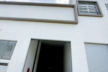 SHOPLOT TAMAN AROWANA KAMPUNG ULU BERANANG, 71750 LENGGENG, NEGERI SEMBILA