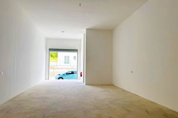 SHOPLOT TAMAN AROWANA KAMPUNG ULU BERANANG, 71750 LENGGENG, NEGERI SEMBILA