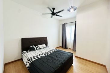 Albury 2, Taman Tasik Senangin