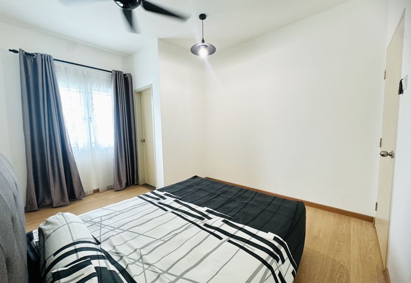 Albury 2, Taman Tasik Senangin