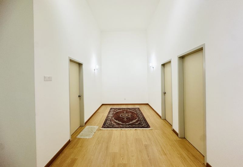 Albury 2, Taman Tasik Senangin