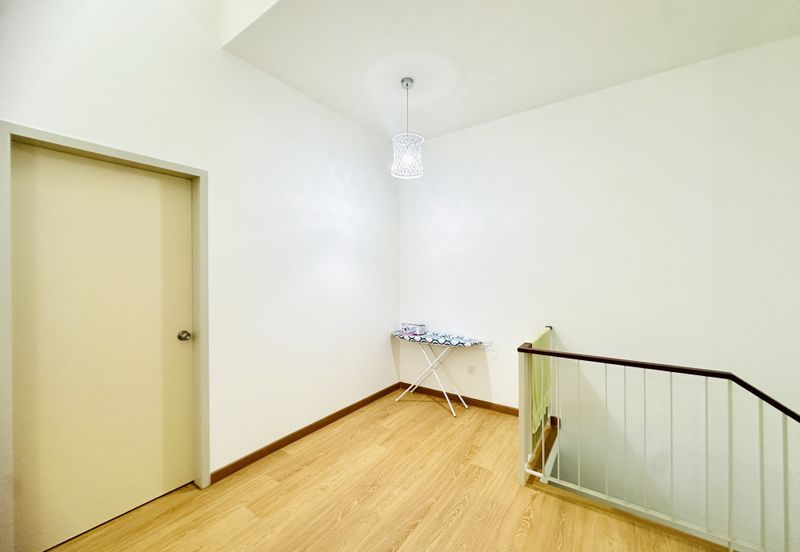 Albury 2, Taman Tasik Senangin