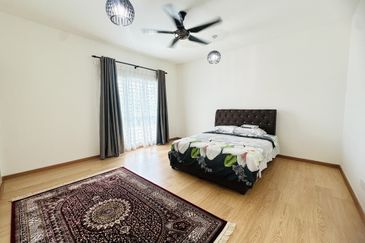 Albury 2, Taman Tasik Senangin