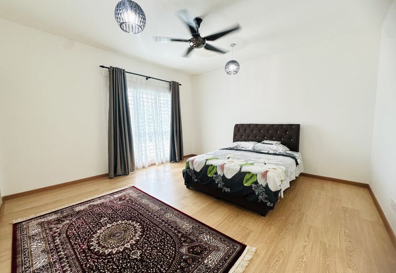 Albury 2, Taman Tasik Senangin