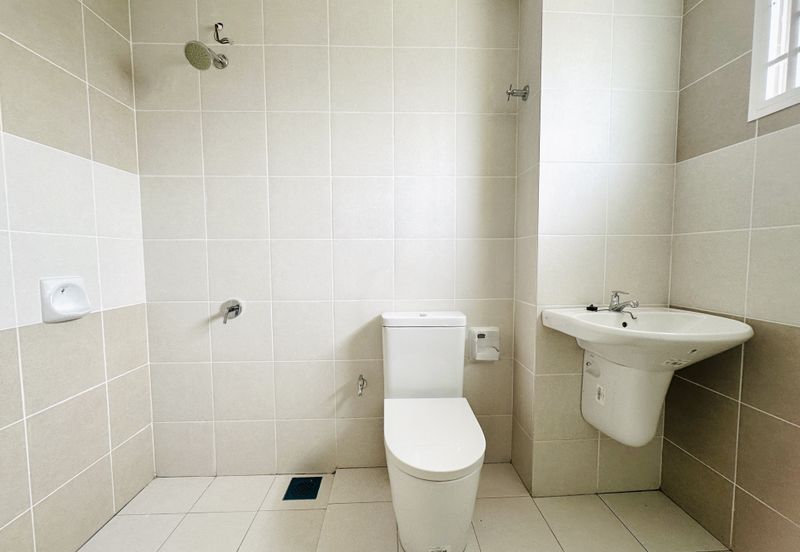 Albury 2, Taman Tasik Senangin