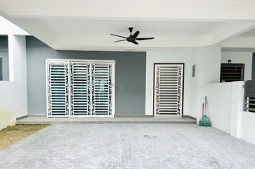 Albury 2, Taman Tasik Senangin