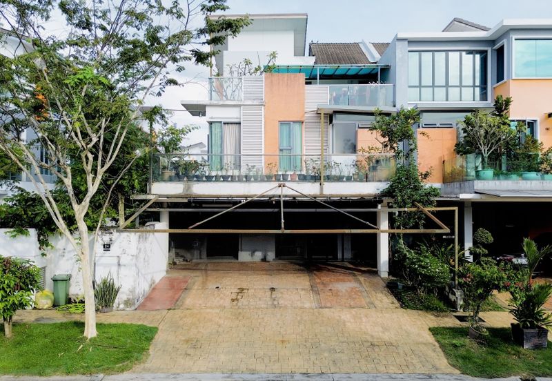 Bangi Lakehill Villas