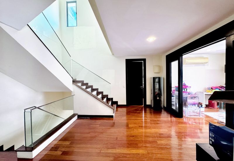 Bangi Lakehill Villas