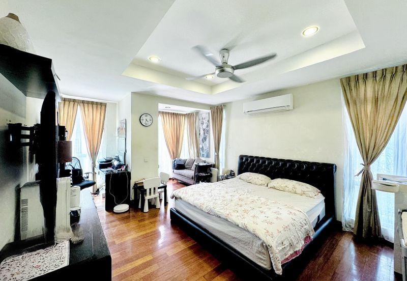 Bangi Lakehill Villas