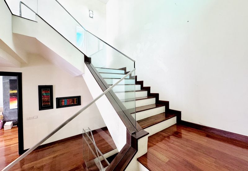 Bangi Lakehill Villas